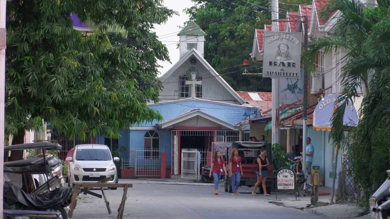 Philippines - Angeles City - Small Bars - Kirchenpuffs